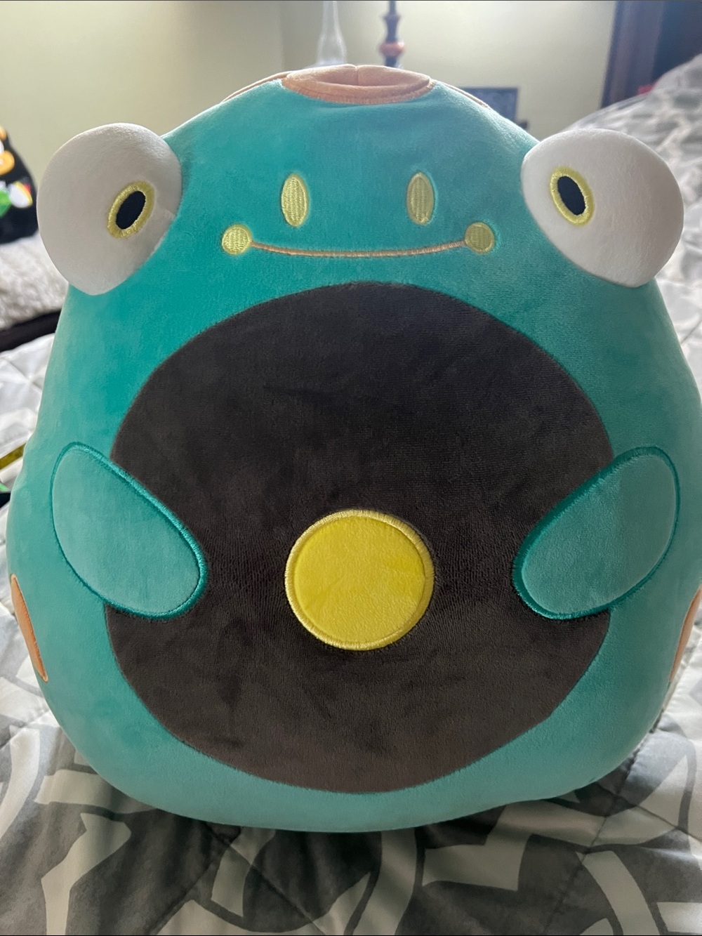 16” Pokemon Squishmallow - Bellybolt